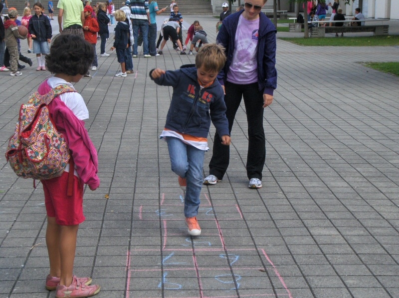 Village Camps International Summer Camp VDC Geneva 2016-08-12 https://www.villagecamps.com/journals_admin/images/344-34-Picture 003.jpg